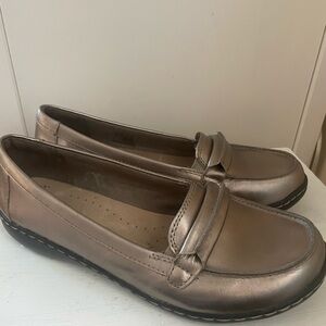Clarks Metallic Loafers Size 8
